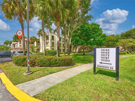 10143 Mangrove Dr # 303, Boynton Beach FL 33437
