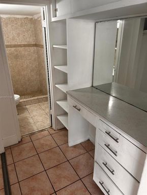 7545 E Treasure Dr # 1A, North Bay Village FL 33141