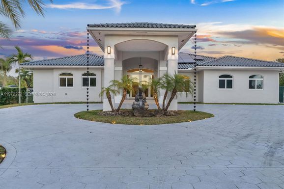 135 SW 125th Ave, Miami FL 33184