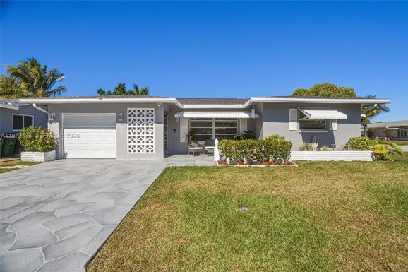 5409 NW 49th Ave, Tamarac FL 33319