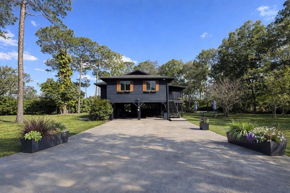 16932 W Calder Dr, West Palm Beach FL 33470