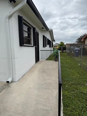 1350 NW 96th St # 2, Miami FL 33147