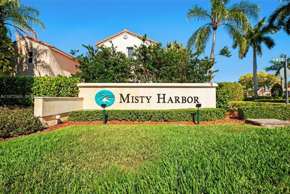 1026 SW 180th Ter, Pembroke Pines FL 33029