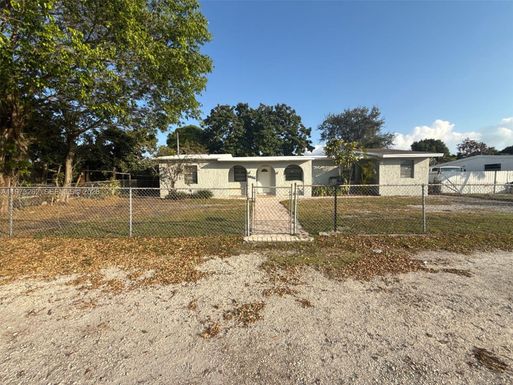 1855 NW 121st St, Miami FL 33167