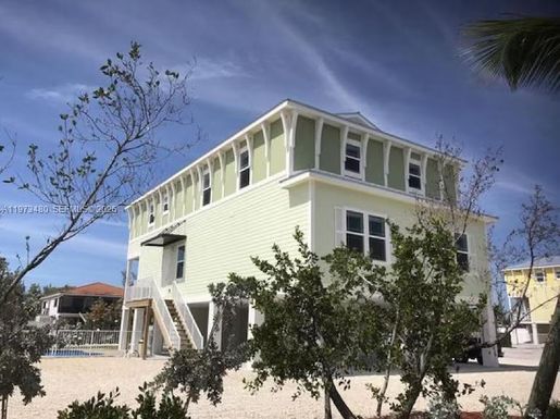 227 Sombrero Beach Rd, Marathon FL 33050