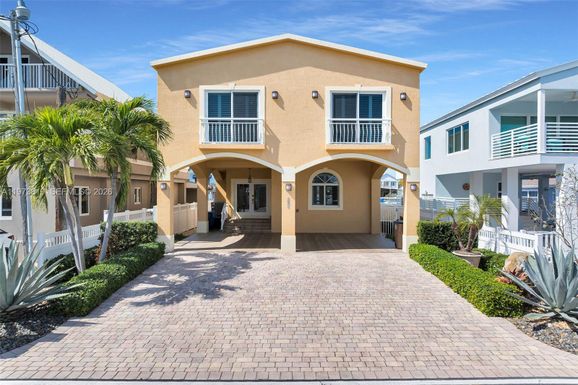 226 Normandy Dr, Tavernier FL 33070