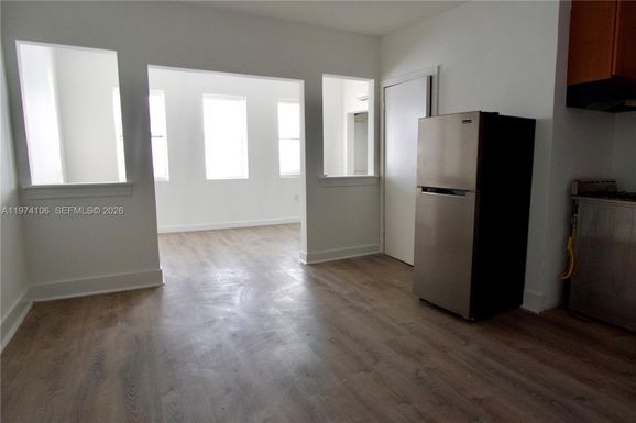 501 SW 6th Ct # 323, Miami FL 33130