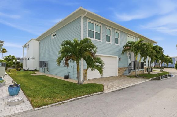 10751 S Ocean, Unit B2, Jensen Beach FL 34957