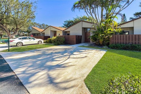 22278 Misty Woods Way, Boca Raton FL 33428