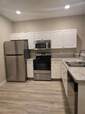 1952 Marsh Harbor Dr # 1952, Riviera Beach FL 33404