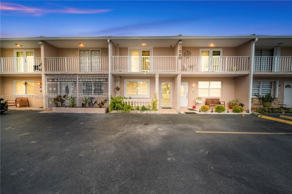 1540 W 42nd Pl # C, Hialeah FL 33012