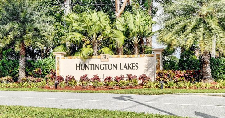 7145 N Huntington Ln # 205, Delray Beach FL 33446