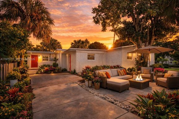 1160 W 26 th  ct, Riviera Beach FL 33404