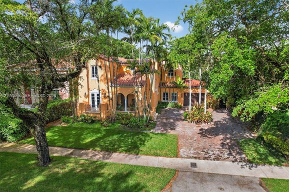 1222 Ferdinand St, Coral Gables FL 33134