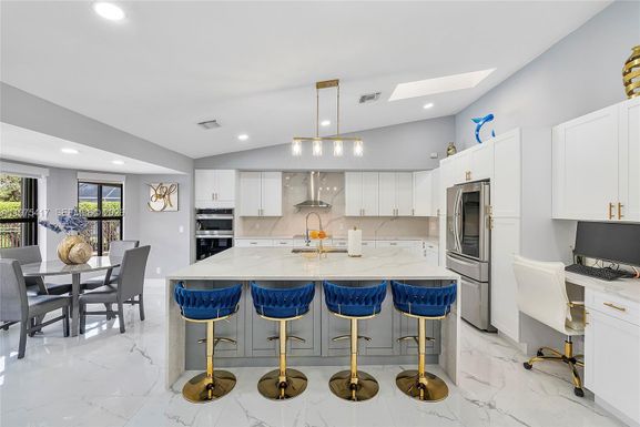 8551 NW 53rd Ct, Coral Springs FL 33067