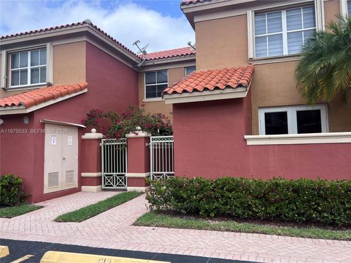 6104 NW 114th Pl # 213, Doral FL 33178