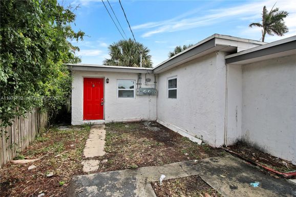 1160 W 26th ct # D, Riviera Beach FL 33404