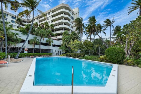 170 Ocean Lane Dr # 310, Key Biscayne FL 33149