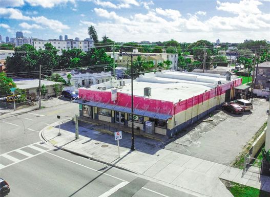 1910 SW 1st St, Miami FL 33135