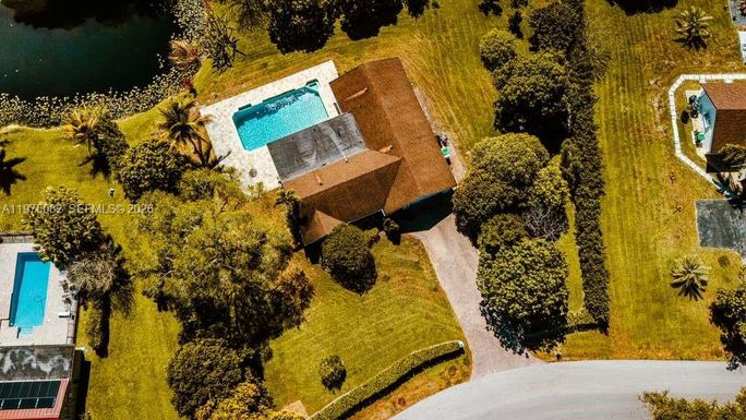 11030 SW 42nd Ct, Davie FL 33328