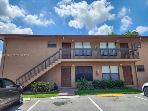 10046 Winding Lake Rd # 201, Sunrise FL 33351