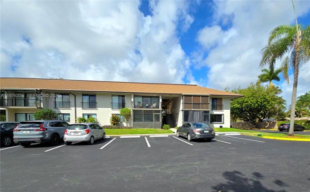 5767 Washington St # F2, Hollywood FL 33023