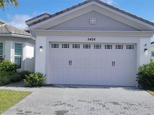 5426 Pecan Dr, Westlake FL 33470