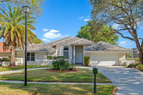 10784 Avenida Santa Ana, Boca Raton FL 33498