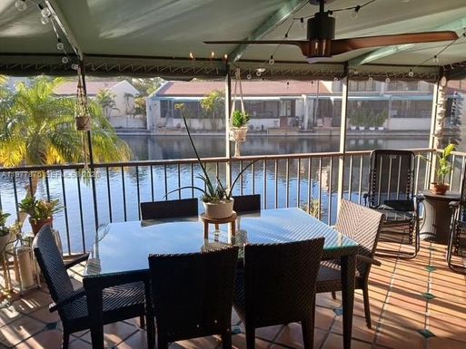 8436 Dundee Ter, Miami Lakes FL 33016