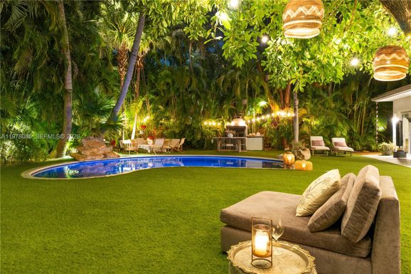 330 Gulf Rd, Key Biscayne FL 33149