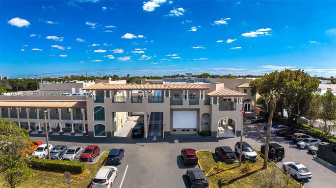 10200 NW 25th St, Doral FL 33172