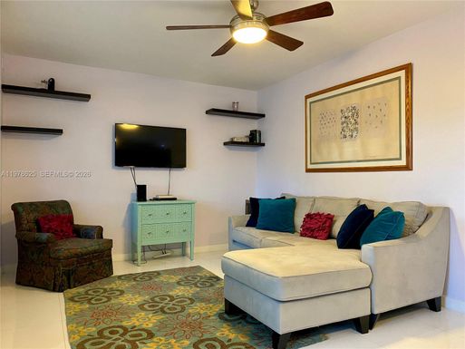 7300 Byron Ave # 4, Miami Beach FL 33141