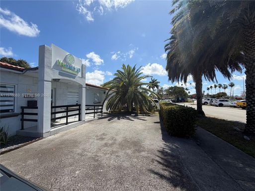 4751 W 4th Ave, Hialeah FL 33012