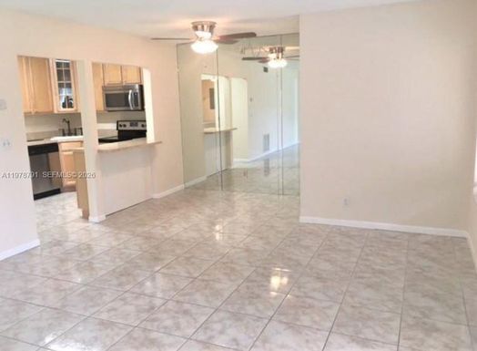 5930 Whispering Pine # C1, Palm Beach FL 33463