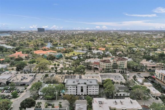 1212 SE 2nd Ct # 301, Fort Lauderdale FL 33301