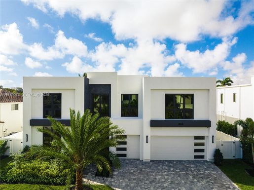 464 NE 6th St, Boca Raton FL 33432