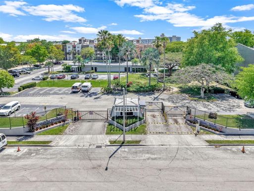 11040 SW 196th St # 203, Cutler Bay FL 33157