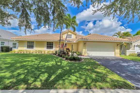 3562 W Southern Orchard Rd W, Davie FL 33328