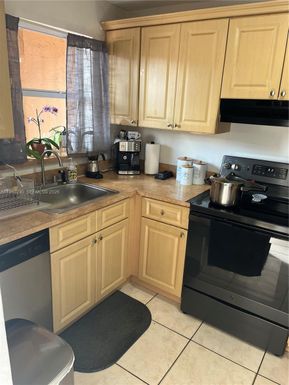 4331 W 11th Ln # 65, Hialeah FL 33012