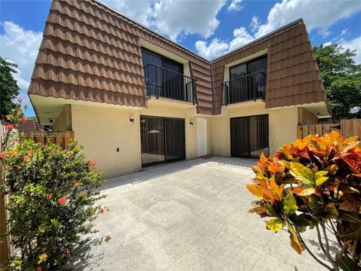 237 Charter Way # 237, West Palm Beach FL 33407
