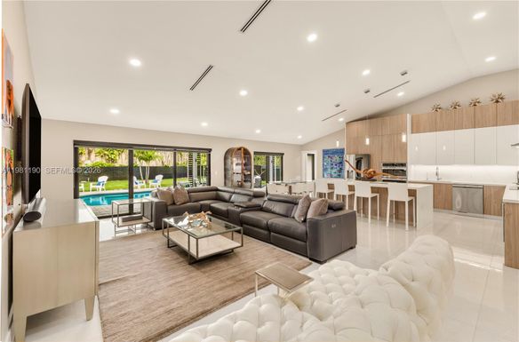 1840 SW 51st Ter, Plantation FL 33317