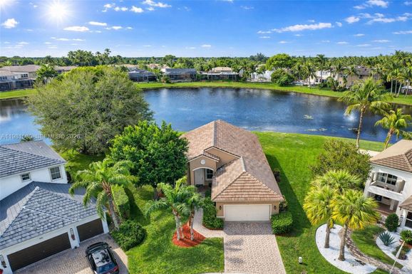 6595 Jackie Way, Lake Worth FL 33467