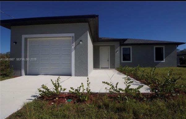 8004 Spice CT, La Belle FL 33935