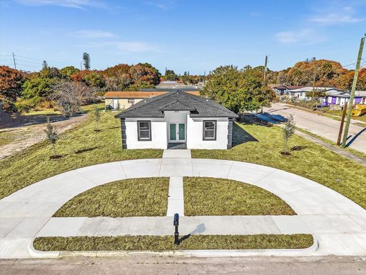 803 20th N St, Fort Pierce FL 34950