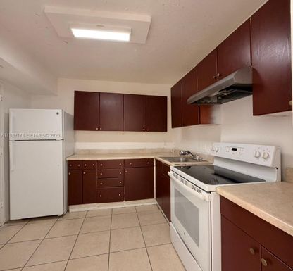 2025 NE 164th St # 803, North Miami Beach FL 33162