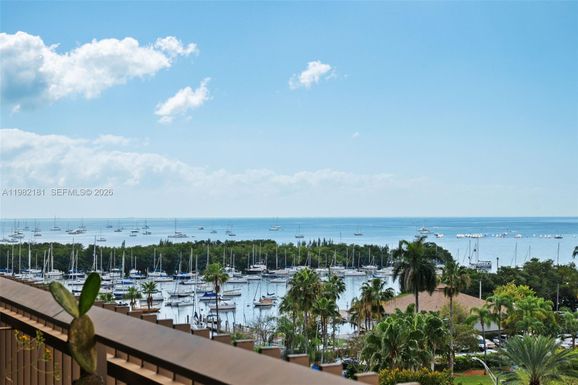 2901 S Bayshore Dr # 8E, Coconut Grove FL 33133