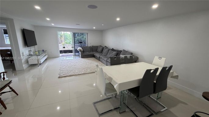 10110 Boca Entrada Blvd # 305, Boca Raton FL 33428