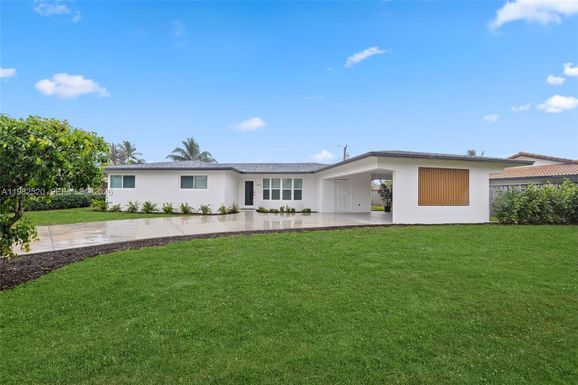 437 NW 13th Dr, Boca Raton FL 33486