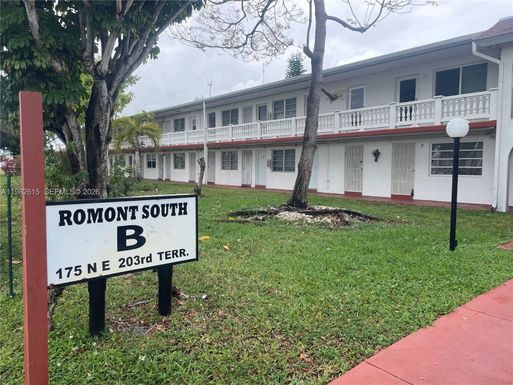 175 NE 203rd Ter # 28, Miami Gardens FL 33179