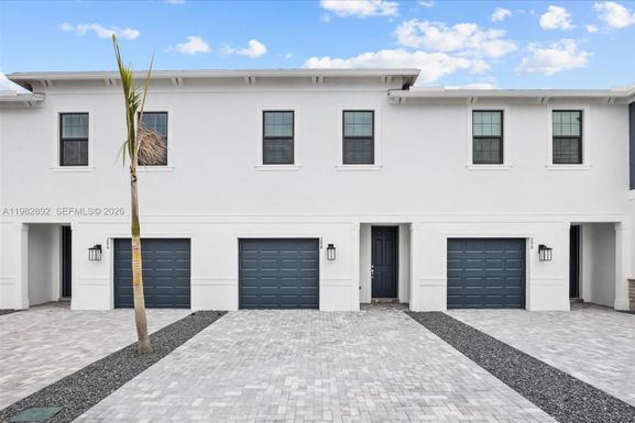 288 SW Sally Way # 288, Stuart FL 34997